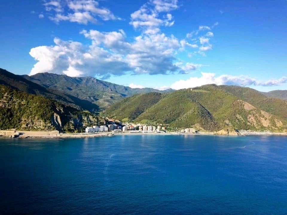 Flamatan Deiva Marina Exterior foto